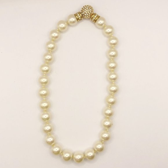 14.5" Vintage Christian Dior Faux Pearl Crystal Gold Tone Choker Collar Necklace - Picture 1 of 9